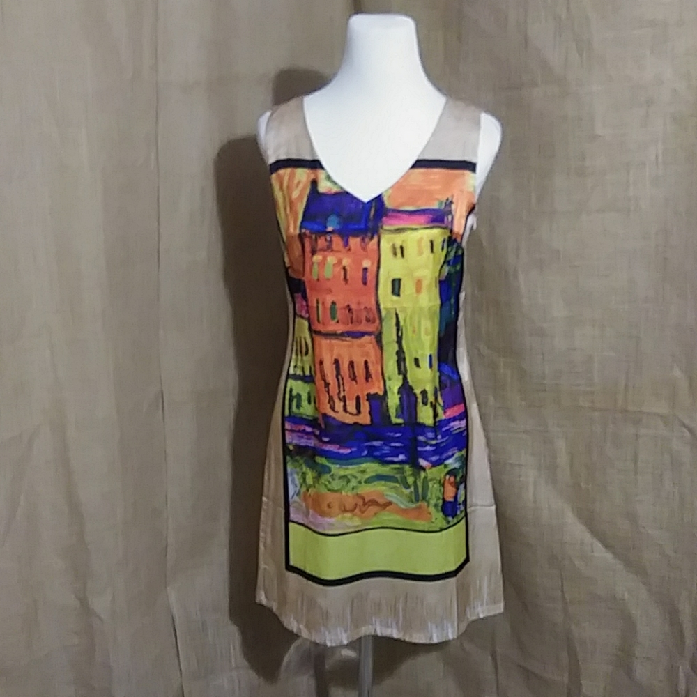 Sweet Miss NWT Size Small Feels Like SILK Vibrant Foreign City Scene Size Small